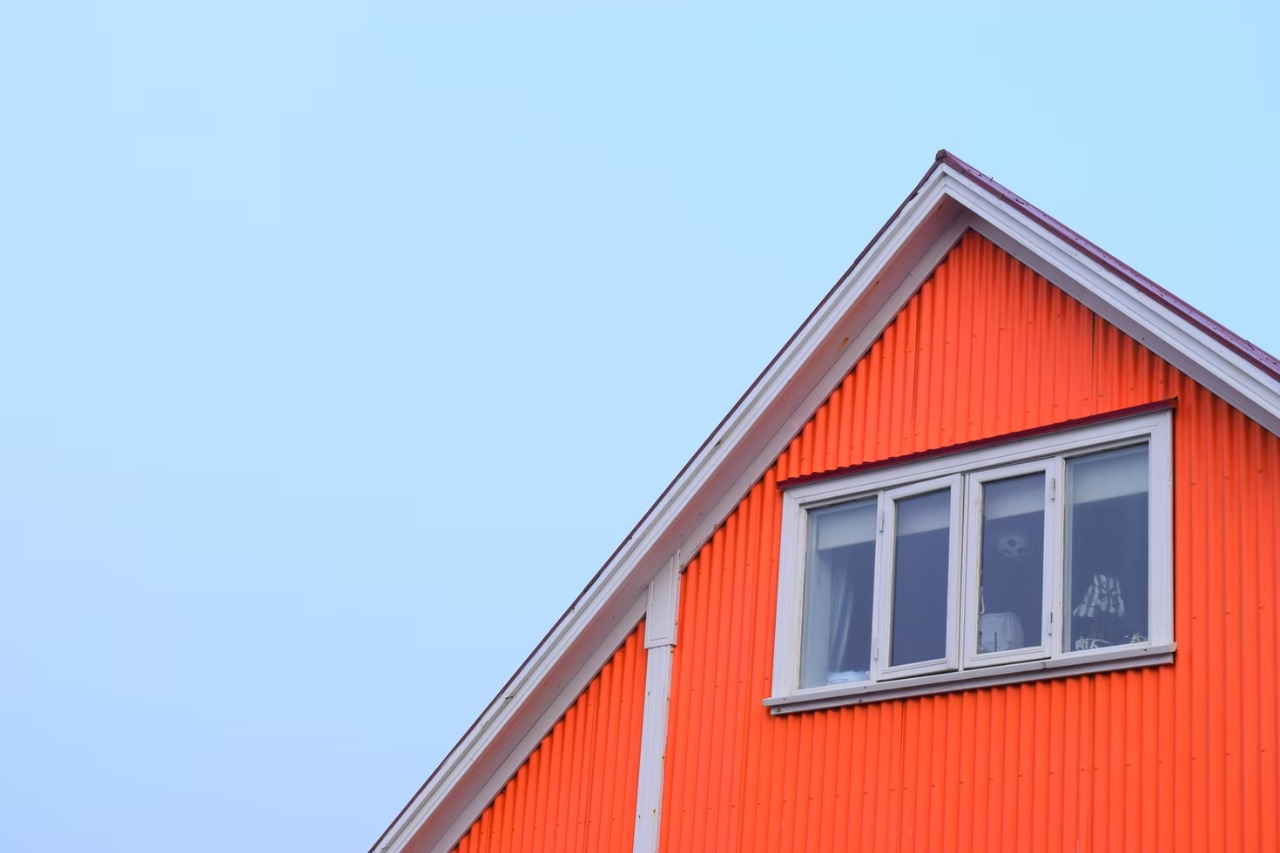 Ketahui beberapa kelebihan dan kekurangan dari material spandek untuk atap rumah